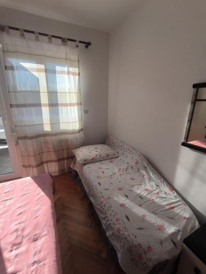 Apartman Marija Palit ภายนอก รูปภาพ